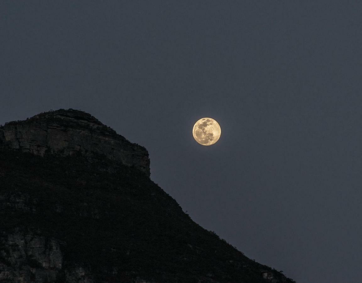 Отель Entre Montanhas Capao Вали-ду-Капан Экстерьер фото