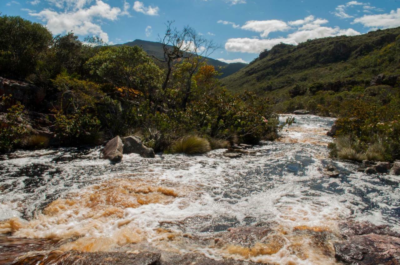 Отель Entre Montanhas Capao Вали-ду-Капан Экстерьер фото